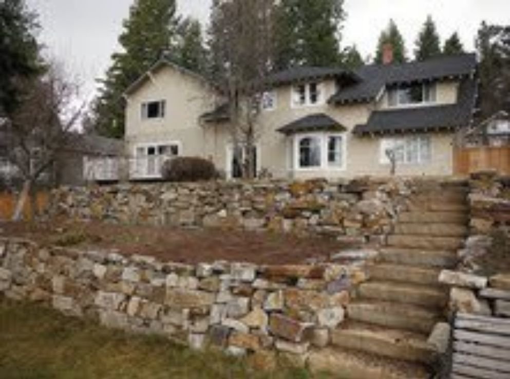 1310 E Ash Ave